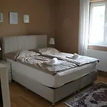 Vienna's Cozy Corner - Charming Familiy Διαμέρισμα Gerasdorf bei Wien